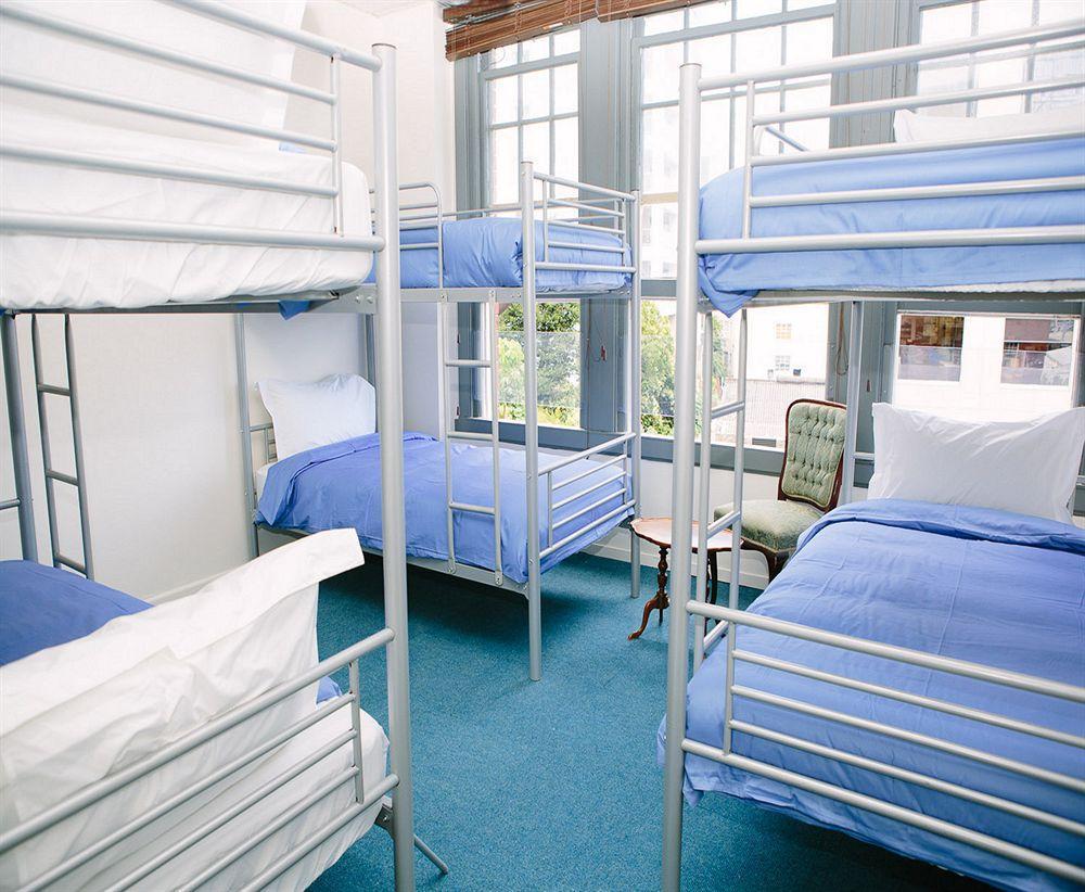 The Station Accommodation Auckland Exterior photo